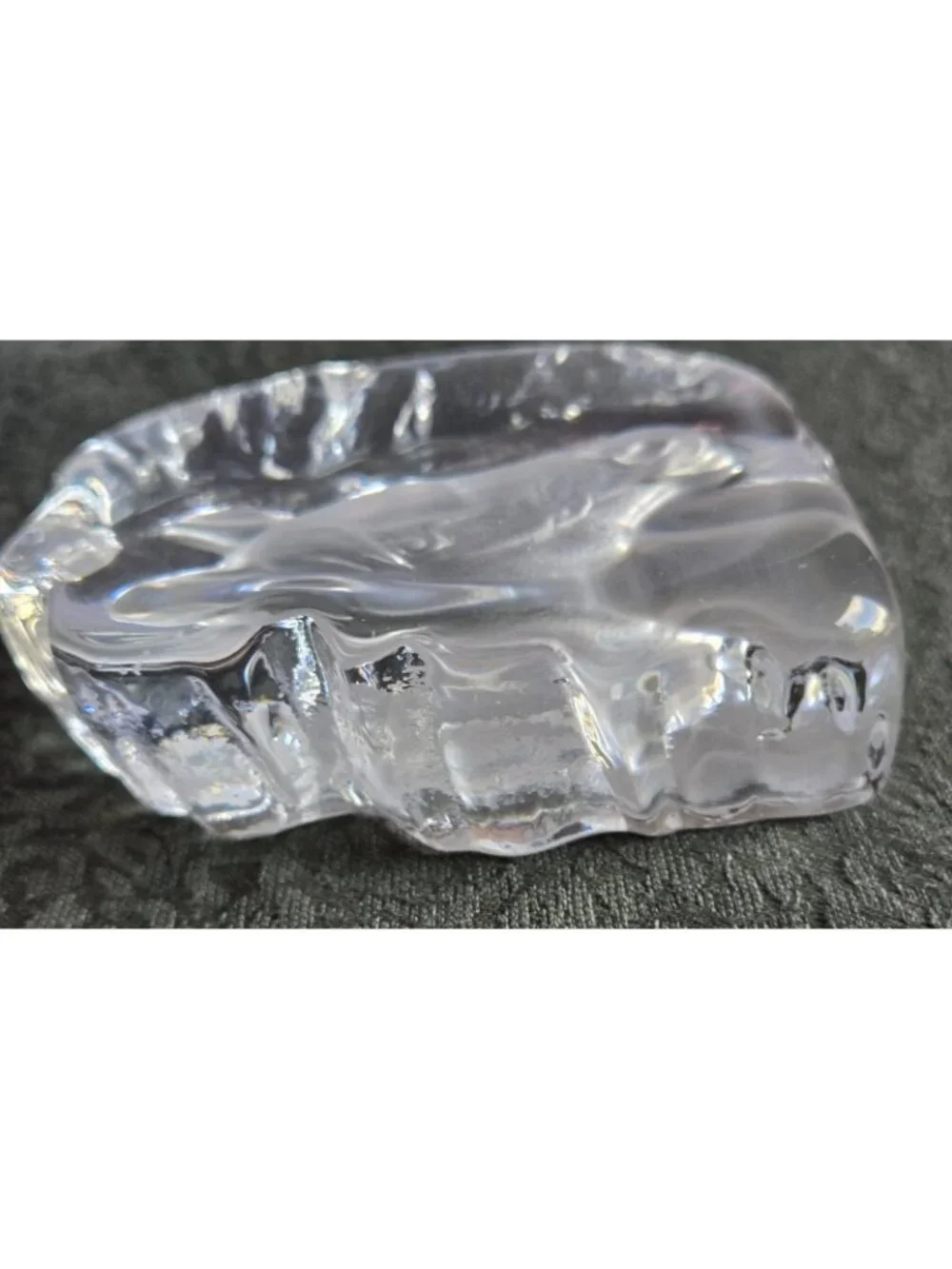 Heavy Crystal Glass Intaglio Horse Head Paperweight 4 inches Tall - Picture 5 of 9